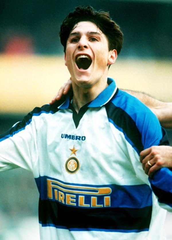 我要配资 萨内蒂: 永远记得对阵维琴察的首秀 能担任15年国米队长意义非凡