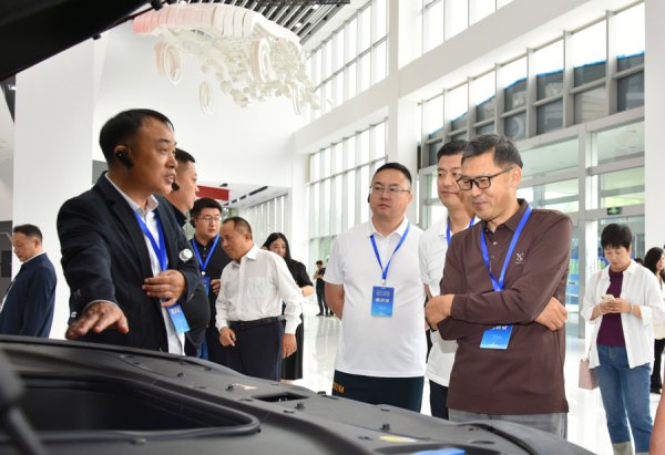 赛岳恒配资 盐城经开区聚“链”成群，绿色产业成亮点